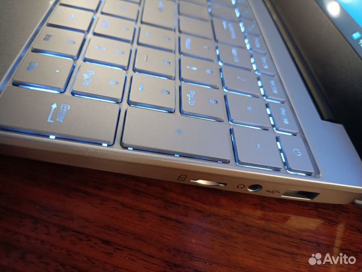 Ультрабук Smartbook новый