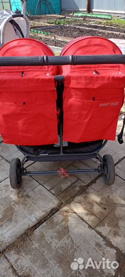 Коляска для двойни, погодок valco baby snap duo