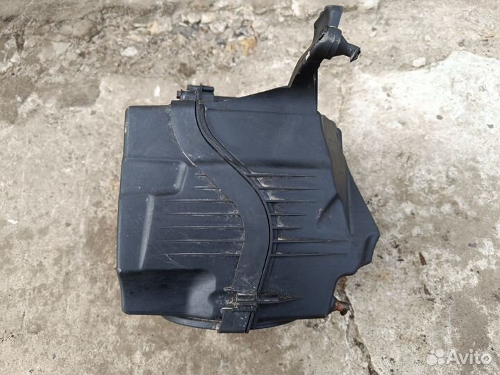 Корпус воздушного фильтра Ford Focus 2