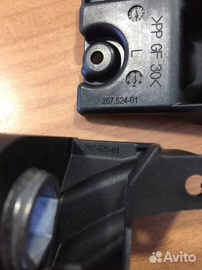 Комплект для крепления фары левой M-Benz E-classe