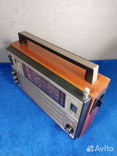 Радиоприемник селена В-215