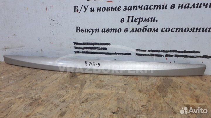 Накладка крышки багажника задняя Hyundai Solaris