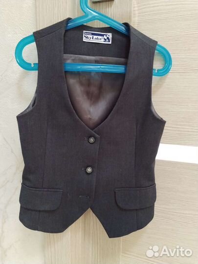 Жилетка для девочки школьная 134 140