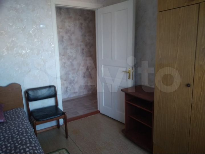 Комната 14 м² в 4-к., 2/2 эт.