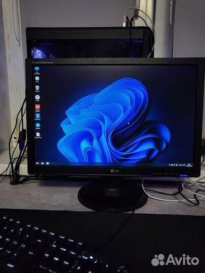 Монитор LG w2042tt