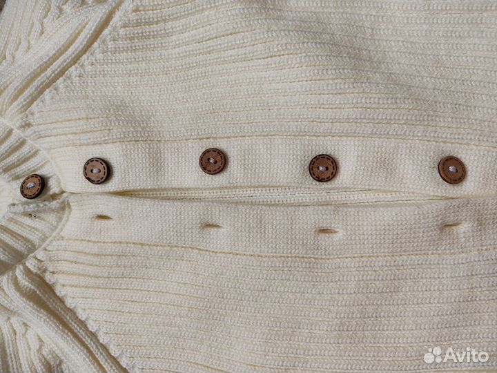 Вязаный костюм для новорожденного