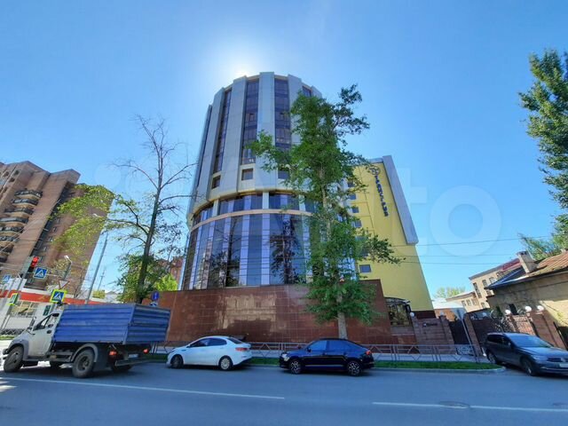 Офисное помещение площадью 307,9 кв. м