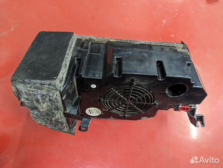 Сабвуфер Audi A6 Allroad C5