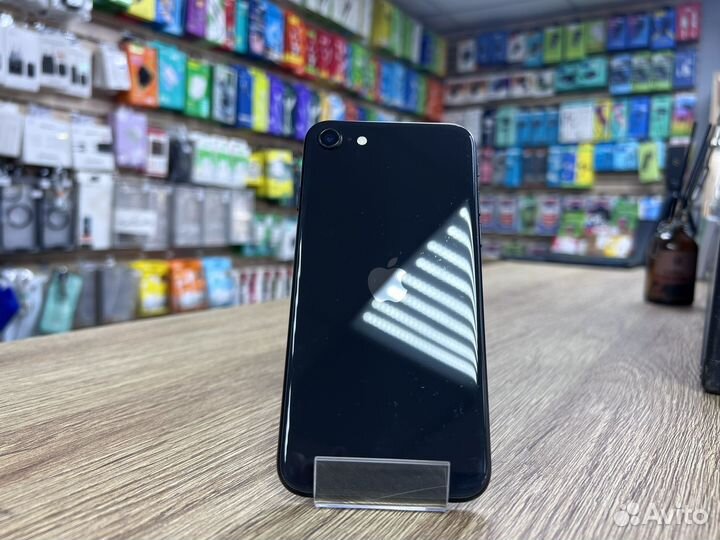 iPhone SE (2020), 128 ГБ
