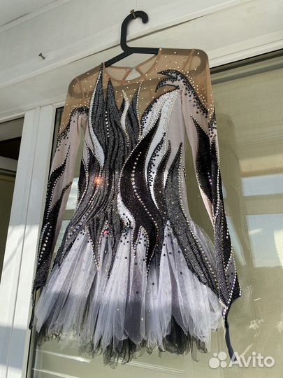 Платье на выступление по фигурному катанию