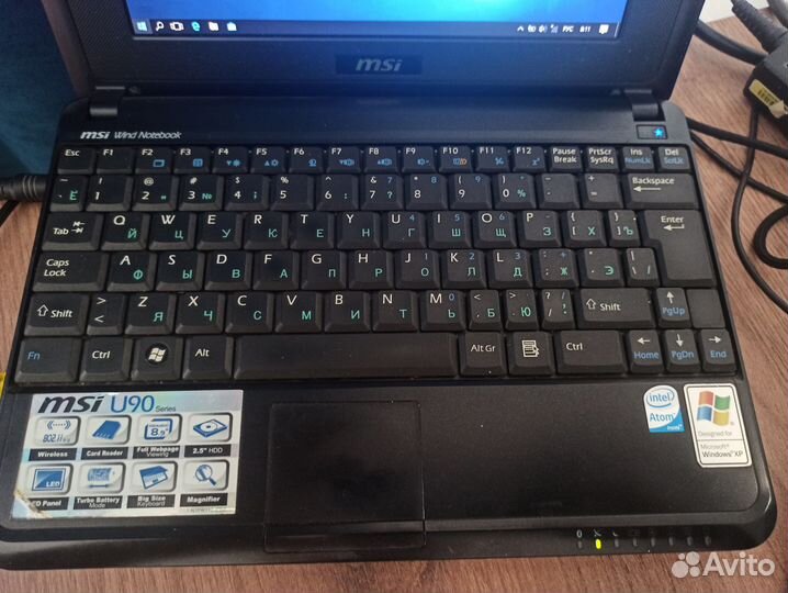 Ноутбук MSI Wind U90