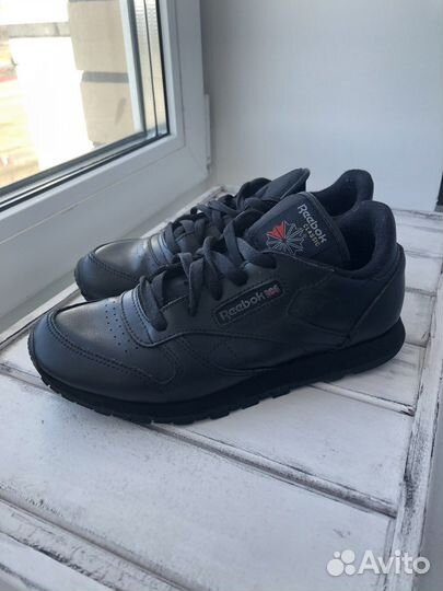 Кроссовки reebok classic
