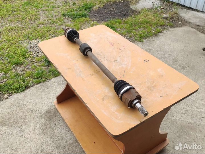 Привод правый на Киа Рио 4 механика