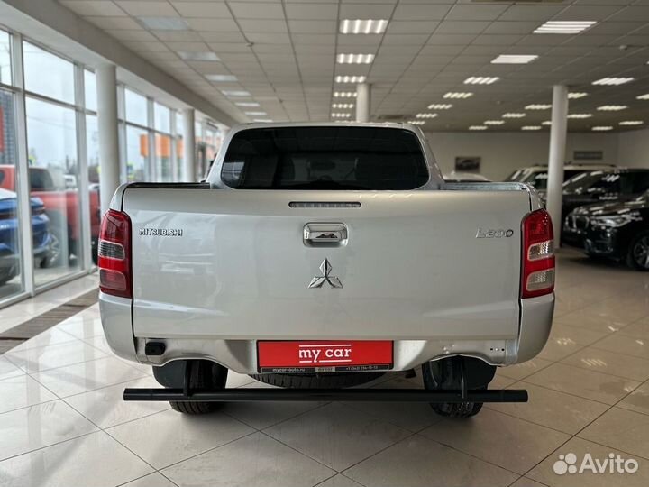 Mitsubishi L200 2.4 AT, 2016, 330 000 км