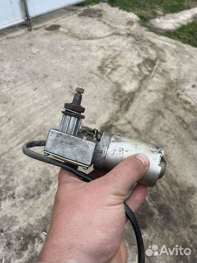 Моторчик стеклоочистителя задний niva21213