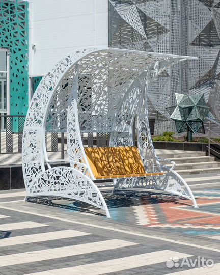 Качели садовые с навесом