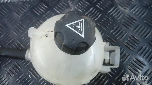 Бачок расширительный citroen C4 picasso 2 (SNP08NP01)