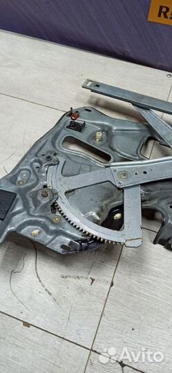 Стеклоподъемник задний Renault laguna 1 Лев