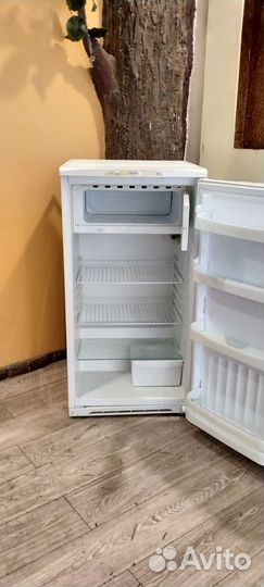Холодильник маленький бу