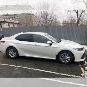 Toyota Camry 2.5 AT, 2021, 4 000 км