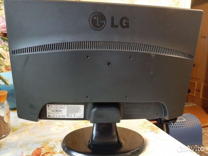 Монитор LG flatron