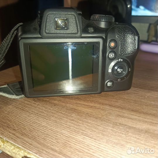 Цифровой фотоаппарат FinePix S9200