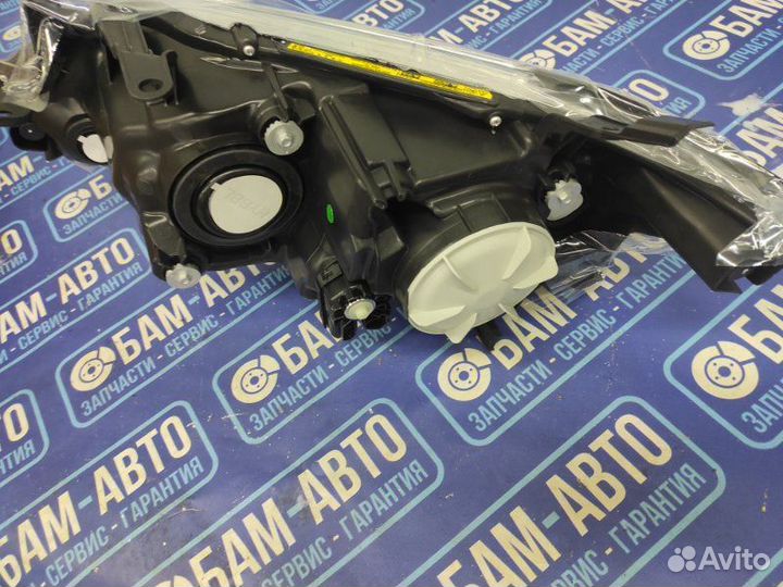 Фара передняя правая Toyota Camry ACV40