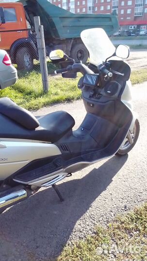 Suzuki skywave 400