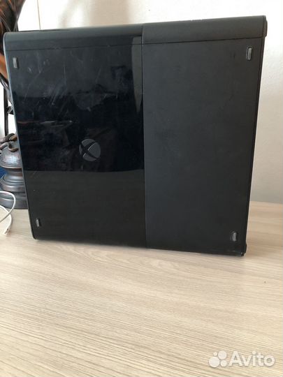 Xbox 360 E (500GB) не прошитая