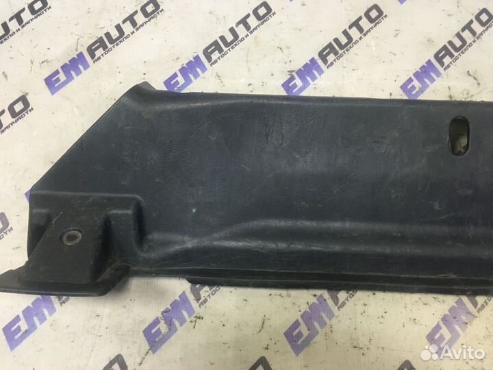 Накладка замка багажника Шевроле Ланос седан