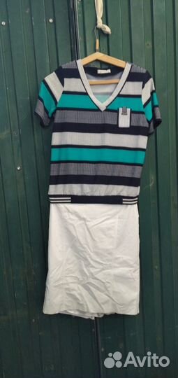 Женские вещи много