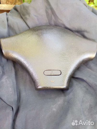 Клаксон Мицубиси кнопка руля