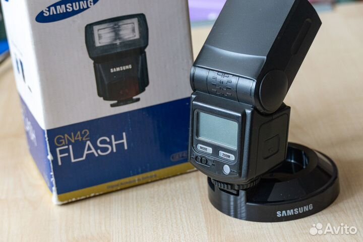 Вспышка Samsung NX SEF42A