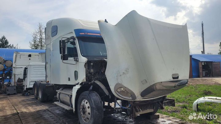 Freightliner Columbia, 2004