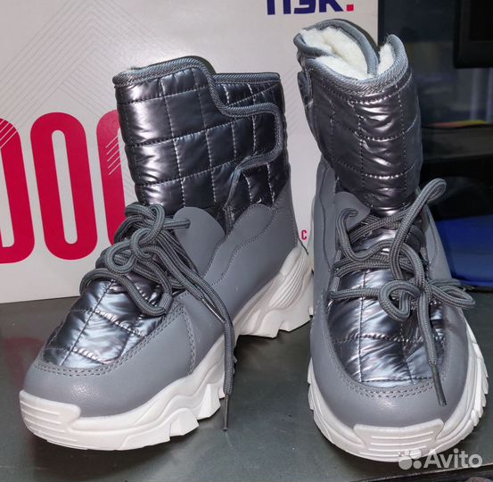 Сапоги женские дутики 39