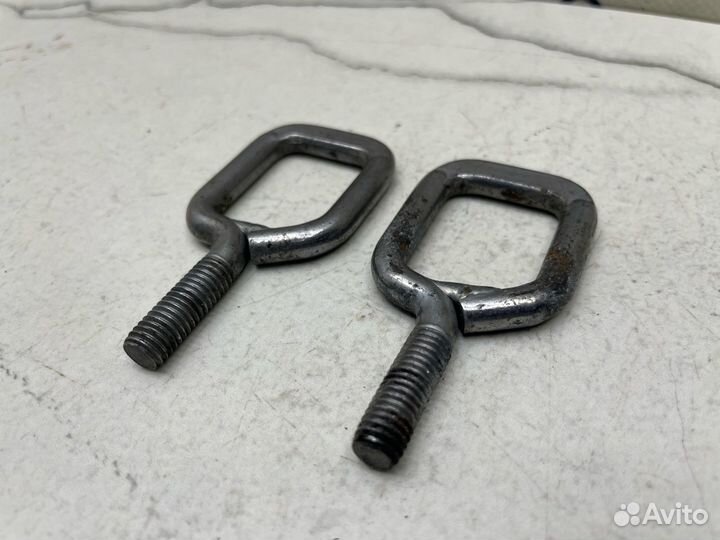 Скобы капота E81 E87 E90 E92 E60 E63