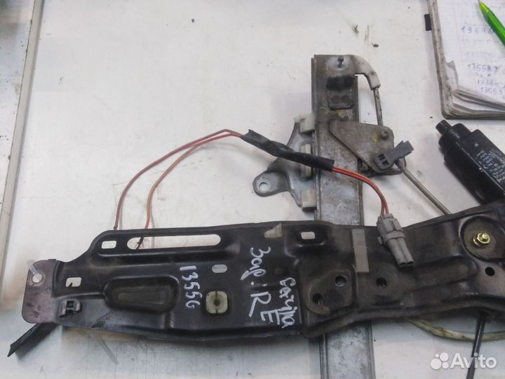 Стеклоподьемник задний правый Toyota Carina E