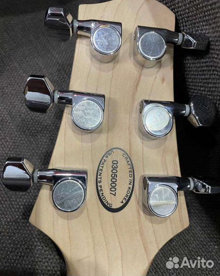 Электрогитара Line 6 Variax 500