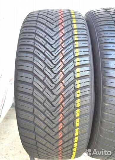 Continental AllSeasonContact 215/45 R18 93V