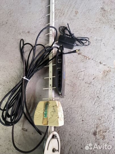 Wifi роутер с сим карт.huawei B683 2g,3g и антен