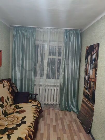 Комната 13 м² в 5-к., 2/5 эт.