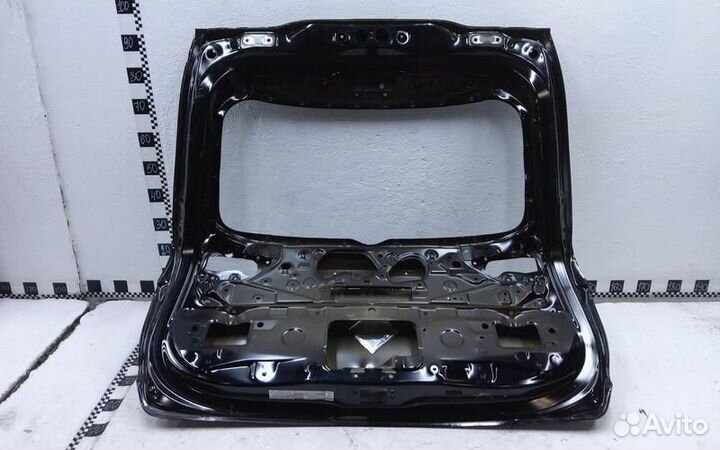 Крышка багажника Toyota RAV4 XA50