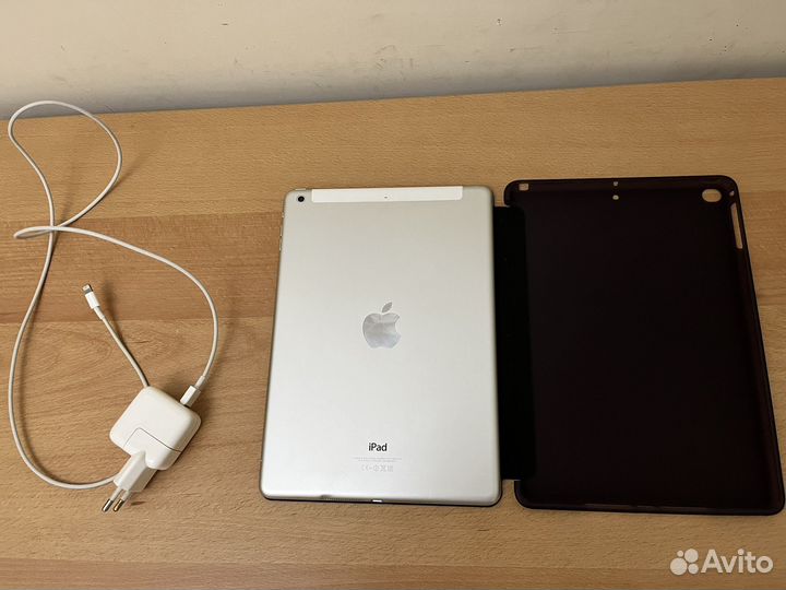 Продам iPad Air