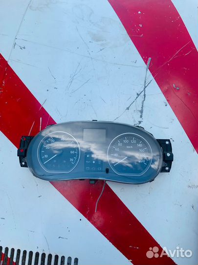 Щиток приборов рено сандеро 1