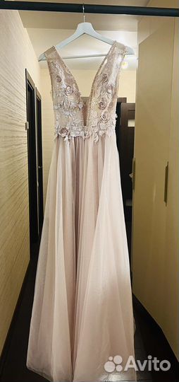 Платье на выпускной р.40-42
