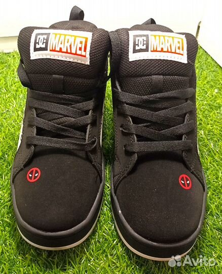 Кеды Дутыши Marvel x DC Shoes: коллекция дэдпул