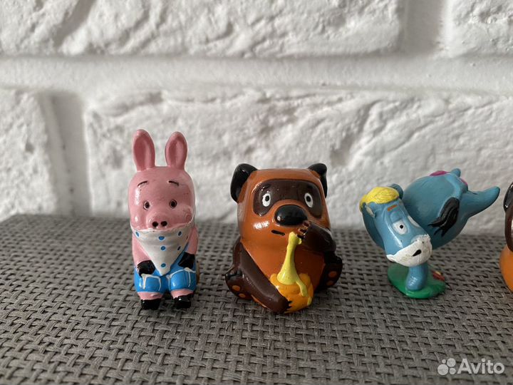 Петрушка, Ландрин, киндер - серия Винни Пух