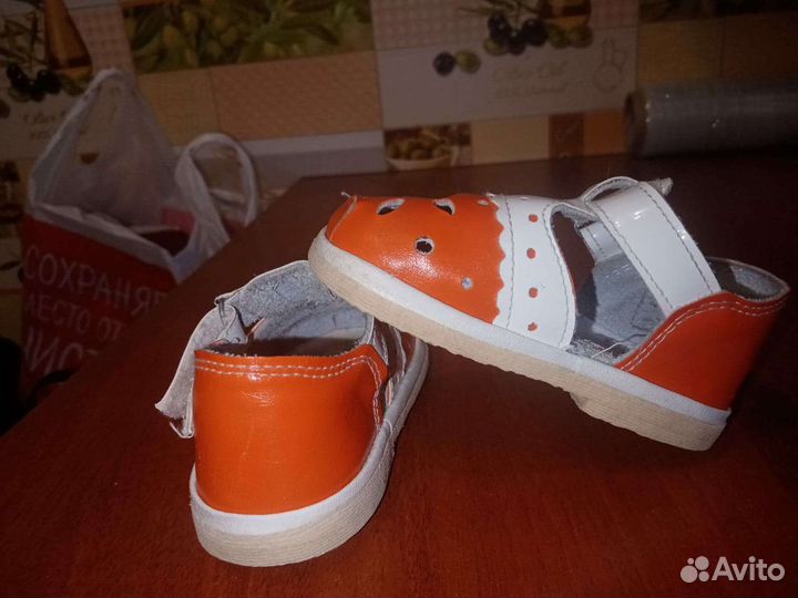 Босоножки для девочки