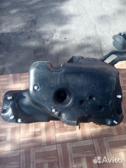 Топливный бак Renault Sandero-Stepway2