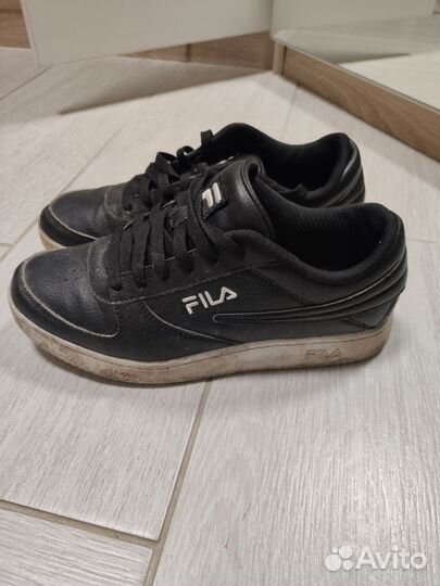 Кроссовки fila 39